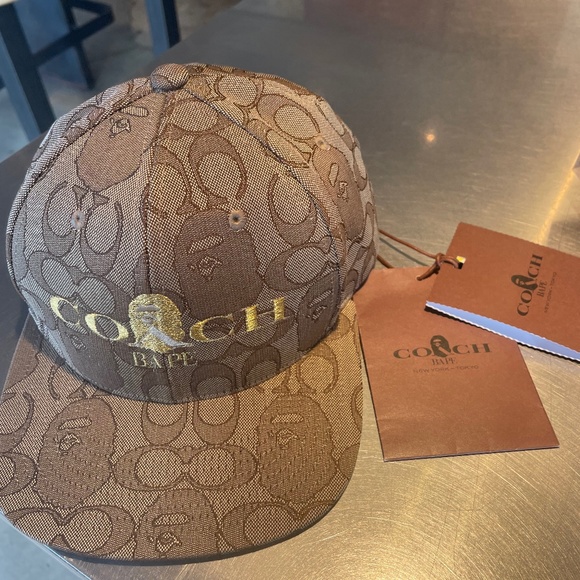 Coach X Bape - Picture 1 of 2
